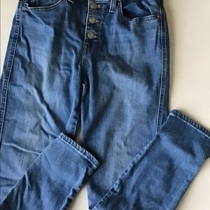 Levi’s 721 high rise jeans
